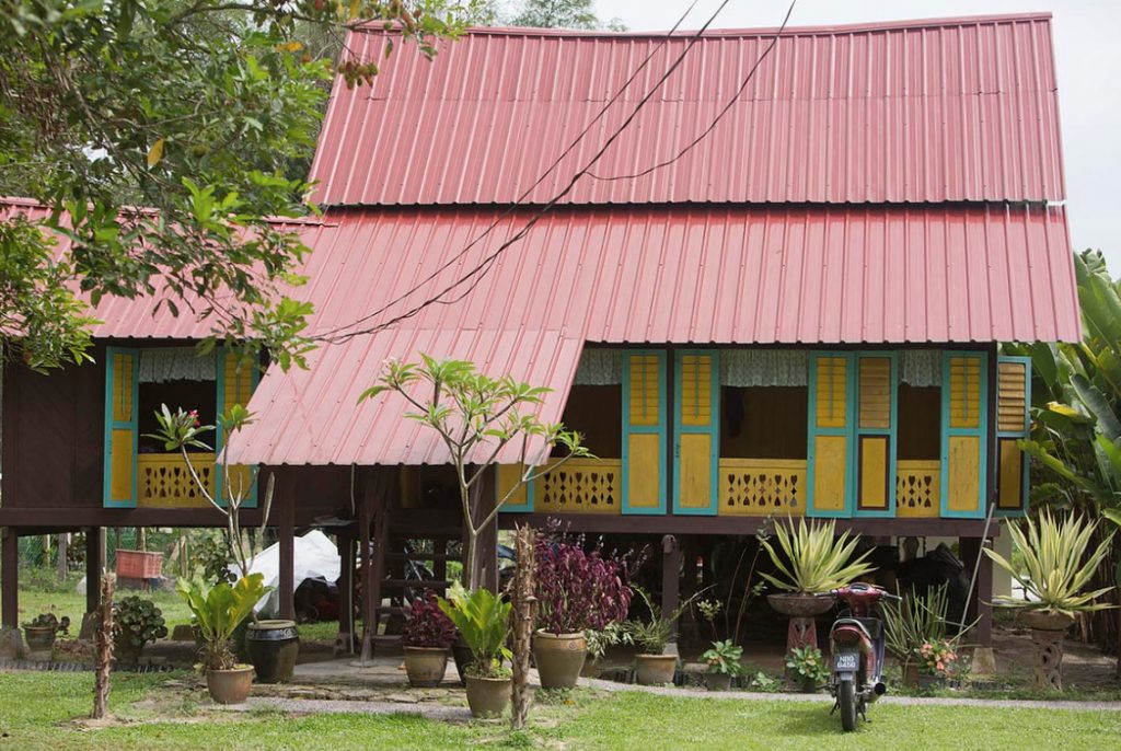 Seeing the traditional Minangkabau homes is a highlight of driving around the Negeri Sembilan kampungs.
©Photo Nic Falconer - serembanonline.com